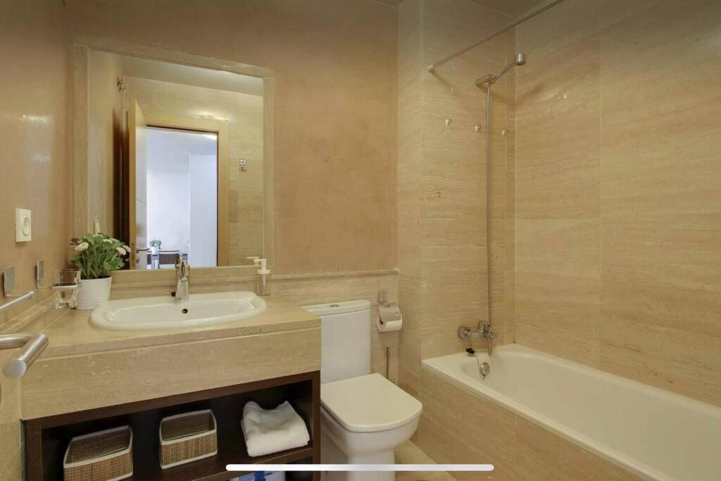 Pacifico P4 - Bonito Apartamento Con Piscina & Parking, Playa A 100 Metros Διαμέρισμα Μάλαγα Εξωτερικό φωτογραφία